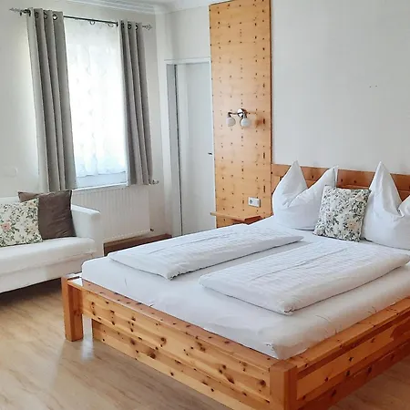 Gaestehaus Johannishof Guest house