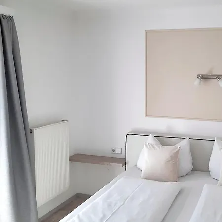 Gaestehaus Johannishof 3*